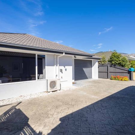 10 Pepper Tree Way, The Wood - Photo 3