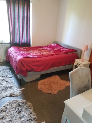 Vallhornsgatan, Bandhagen - Photo 1