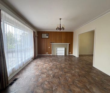 * Perfectly Located * - Photo 1