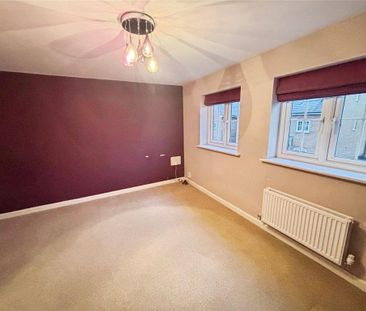 4 bedroom semi-detached house to rent - Photo 6