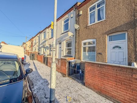 2 bed terraced house to rent in Queens Road, Hinckley, LE10 - Photo 4