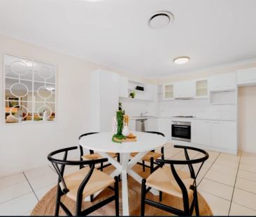 2 bed 2 bath - Photo 4