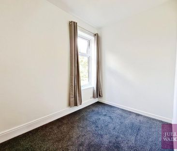 2 bedroom detached house to rent - Photo 3