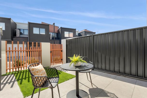149 Sutherland Crescent, Taylor ACT 2913 - Townhouse For Rent | Domain - Photo 1