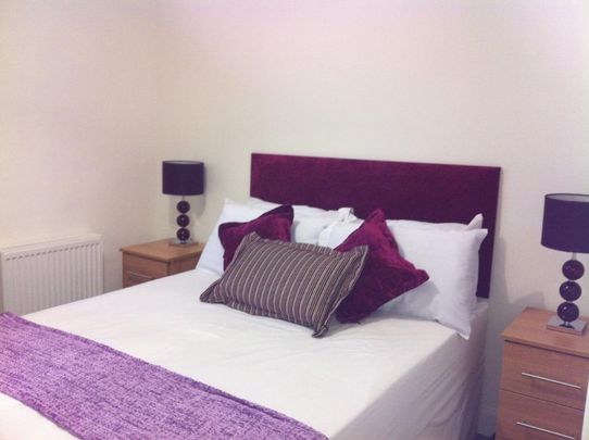 3 bedroom flat to rent - Photo 1