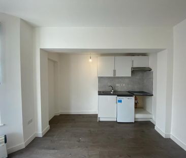 Studio to rent - Photo 6