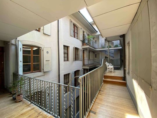 Superbe appartement de caractère de 6 pièces à la Vieille-Ville - Foto 1