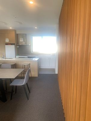 Charming 3BR Townhouse in Glen Innes - Photo 1