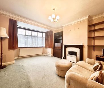 Clayhall Avenue, Ilford - Photo 4