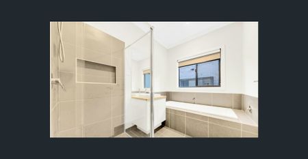 Spacious Family Home in Donnybrook VIC - Photo 4