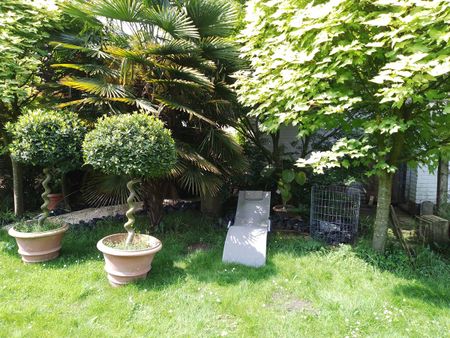 Vrijstaande woning met tuin - Photo 2