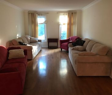 For Lease - 1515 Stationmaster Lane, Oakville, Ontario - Photo 2