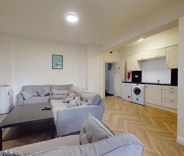 9 bedroom house to rent - Photo 3