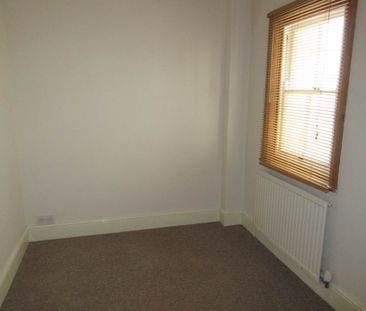 2 bed flat to rent in Hillsborough Avenue, Exeter, EX4 - Photo 4