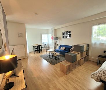 LOCATION - PAU BERLIOZ : Grand T1 de 33m² avec extérieur et place de parking - Photo 2