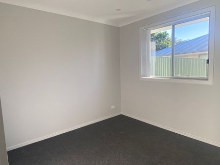 77 A Golden Wattle Dr Ulladulla $675 p/w RIGHT SIDE OF DUPLEX STILL AVAILABLE - Photo 4