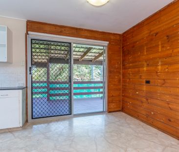 3 Bedroom Home in Central Location! - Photo 6