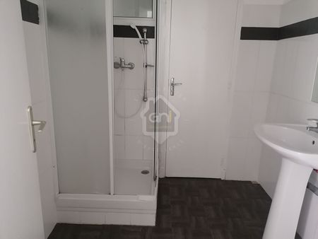 Location Appartement 3 pièces 63m² - Photo 4