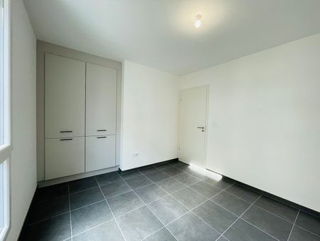 Location Appartement 2 pièces 42m² - Photo 2