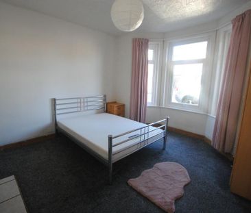 5 bedroom detached house to rent - Photo 2