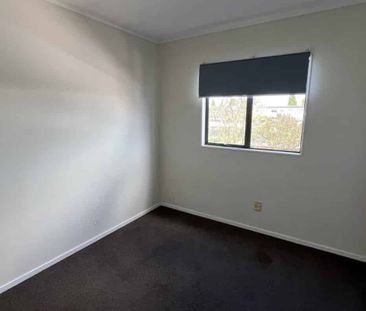 Three bedroom in Frankton - Photo 2