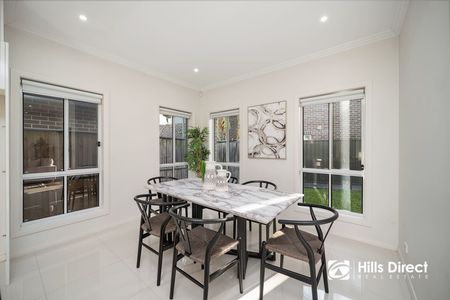 Stylish Contemporary Home with Spacious Family Living - Photo 4