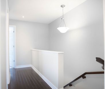 For Lease - 516 Silvertip Lane, Kanata, Ontario - Photo 2
