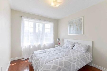 For Lease - 52 Wandering Trail Drive, Brampton, Ontario - Photo 5