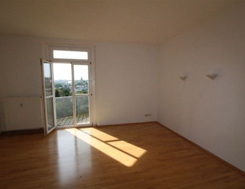 Attraktive 2-Raumwohnung mit Balkon und Blick ins Grüne - Photo 1