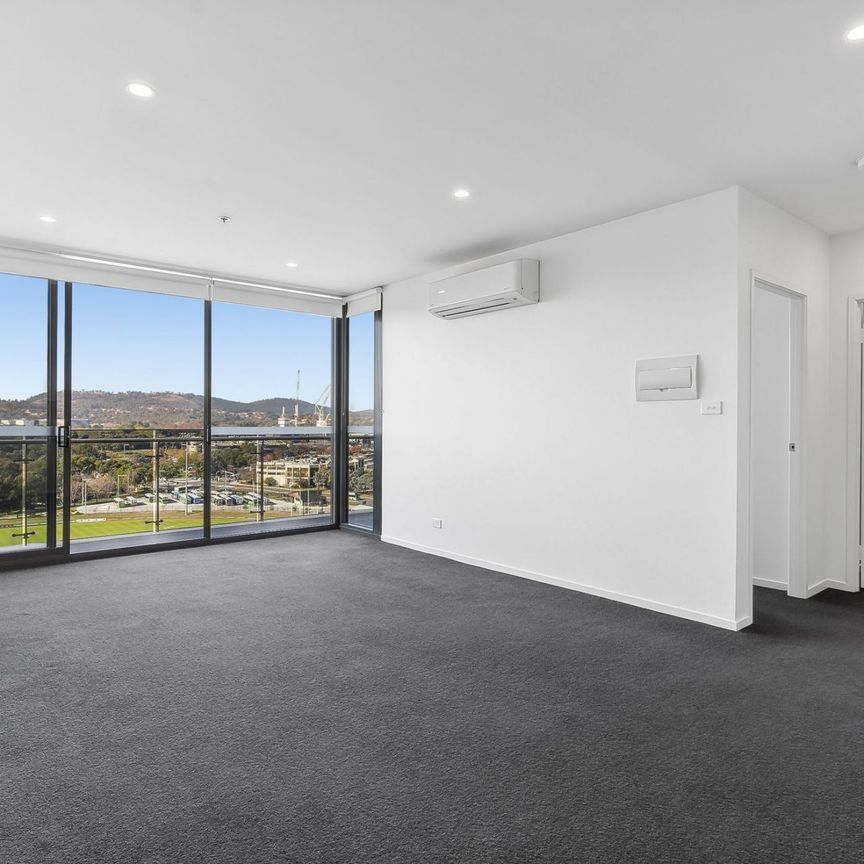 252/7 Irving Street Phillip ACT - Photo 1
