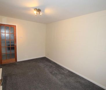 2 bedroom semi-detached house to rent - Photo 3