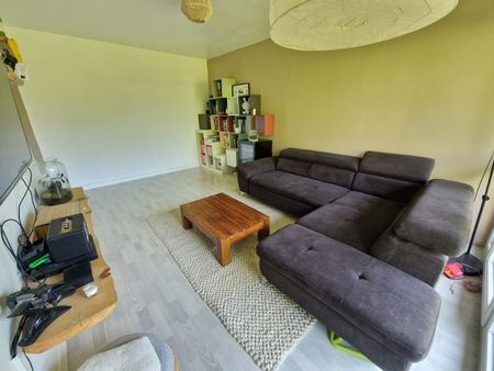 Location Appartement 3 pièces 65m² VELIZY VILLACOUBLAY 78140 - Photo 3