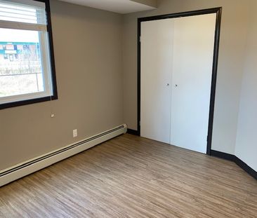 Comfortable, Modern Low-Income Living Near the Red Deer River - Photo 4