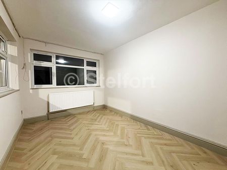 Woodstock Avenue, NW11, London - Photo 3