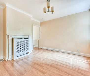 3 bedroom house to rent Southmill Road, Bishop's Stortford, Hertfor... - Photo 2