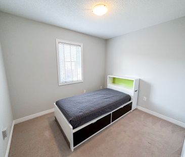 For Lease - 21 Fitzroy Avenue, Markham, Ontario - Photo 1