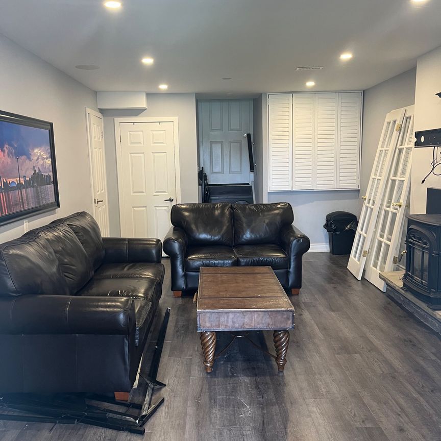For Lease - 685 Westshore Boulevard Unit# 1, Pickering, Ontario - Photo 1