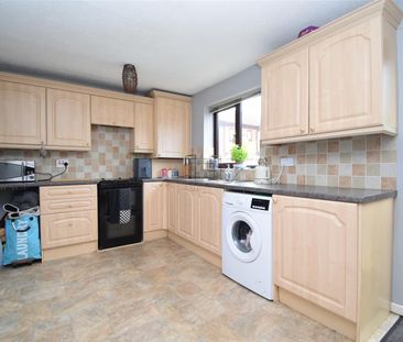 Fernleigh Court, Wakefield - Photo 5