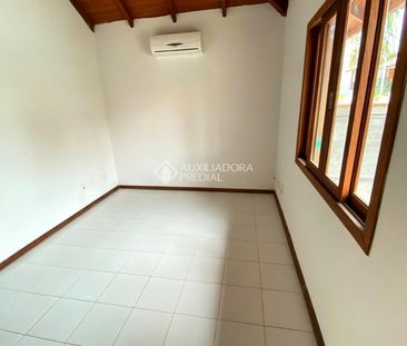 Casa com 2 quartos e 100m² para alugar em Rio Tavares, Florianópolis. - Foto 2