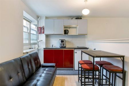 Studio to rent - Photo 2