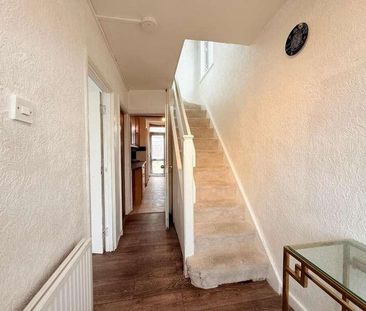 Coran Close, London, N9 - Photo 4