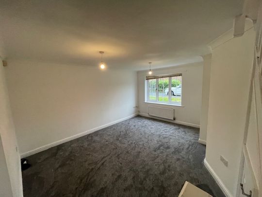 Modern Brick Built 3 Bedroom Semi Detached Close to Motorways, Trains and Bus Links - Photo 1