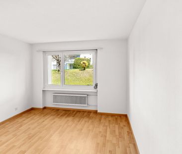 "Mieten ohne Kaution - grosse Familienwohnung mit schönem Balkon" - Photo 3