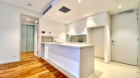 Modern design 2 Bedroom PLUS Study Room with car space for Rent - Photo 4