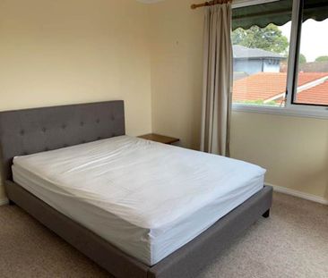 Mount Waverley - Photo 4