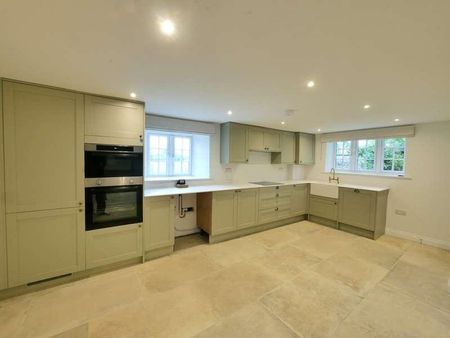 Broadwell, Lechlade, GL7 - Photo 4