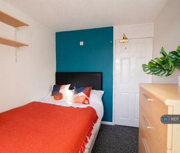 1 bedroom in a house share to rent - Photo 6