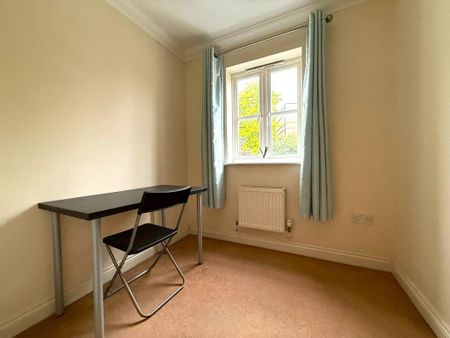 4 bedroom terraced house to rent - Photo 4