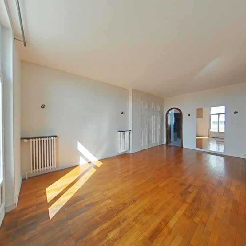 Location Appartement 2 pièces 53m² ROMANS SUR ISERE 26100 - Photo 1