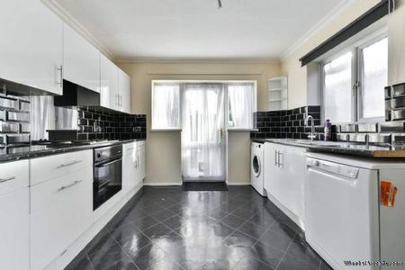 3 bedroom property to rent in Banstead - Photo 5